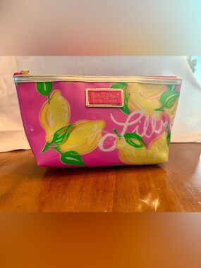 Lilly Pulitzer x Clinique Pink Lemon Print Cosmetic Pouch bathing suit bag